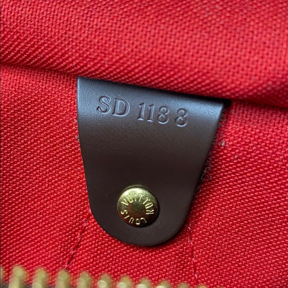 Louis Vuitton Damier Ebene Speedy - Picture 13 of 16